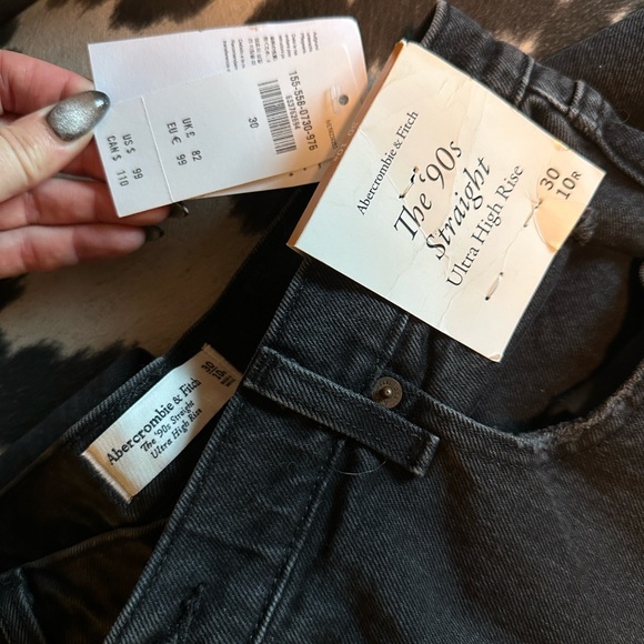 Abercrombie & Fitch Denim - Abercrombie & Fitch The '90s Straight Ultra High Rise Jeans - Charcoal Gray